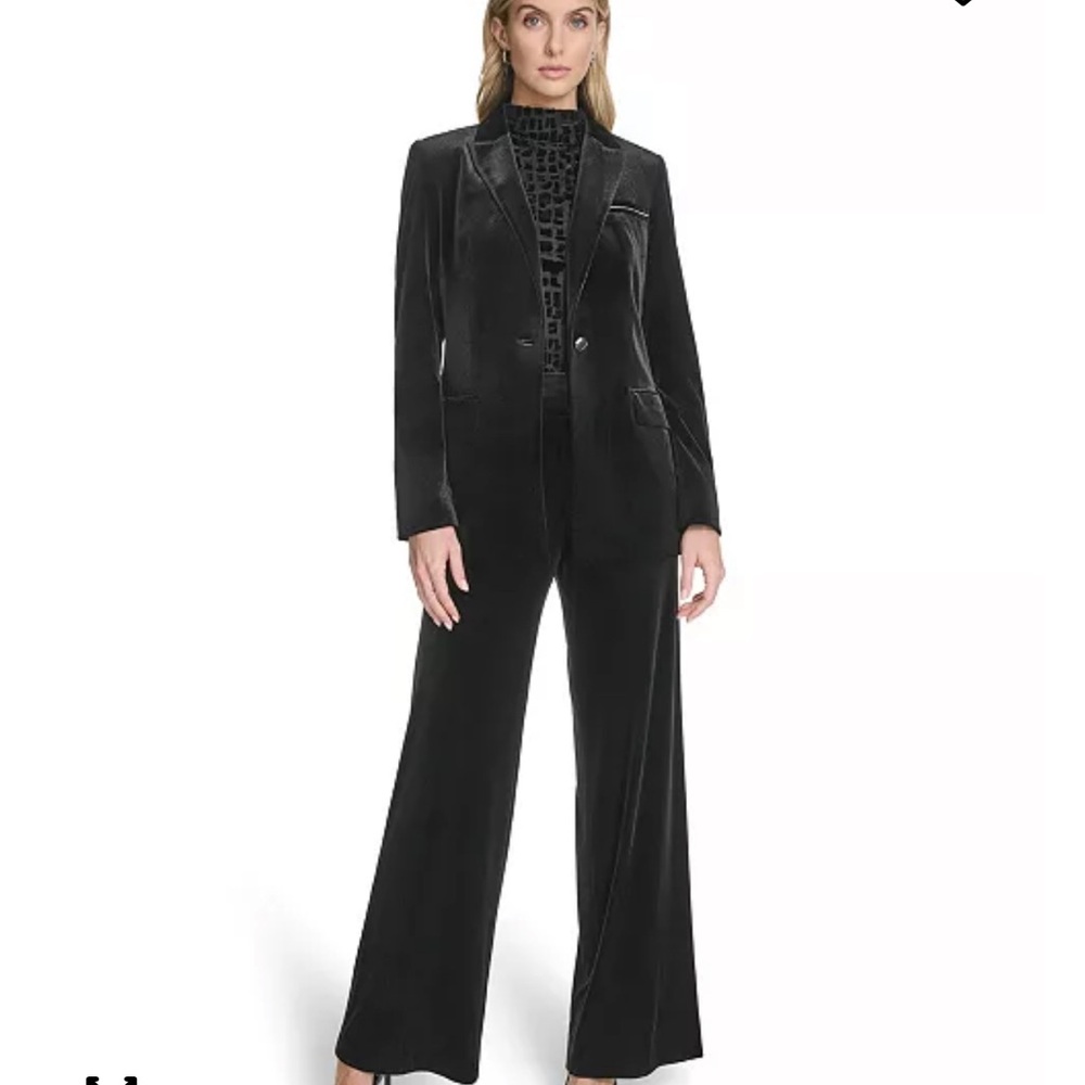 NEW-Calvin Klein Elegant Black Velvet Pantsuit